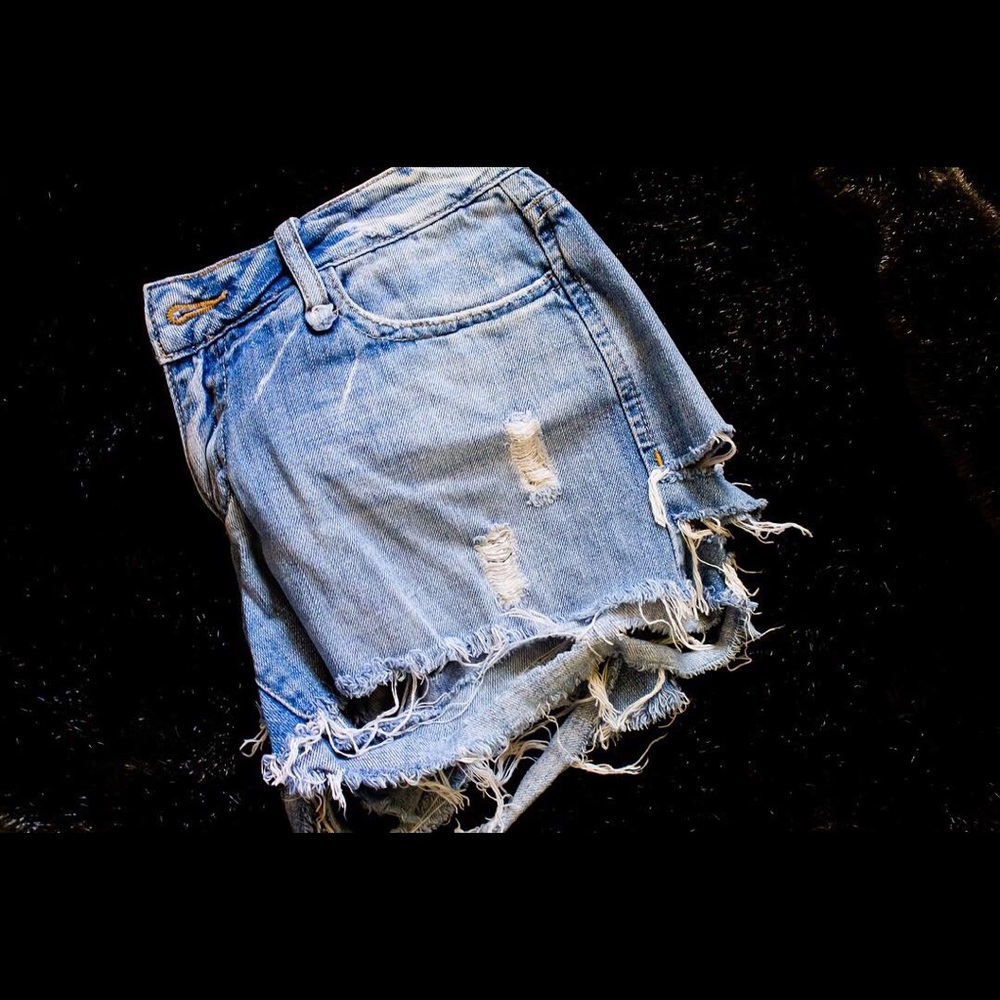DIY Ripped and Distressed Shorts - Picture 2 of 2